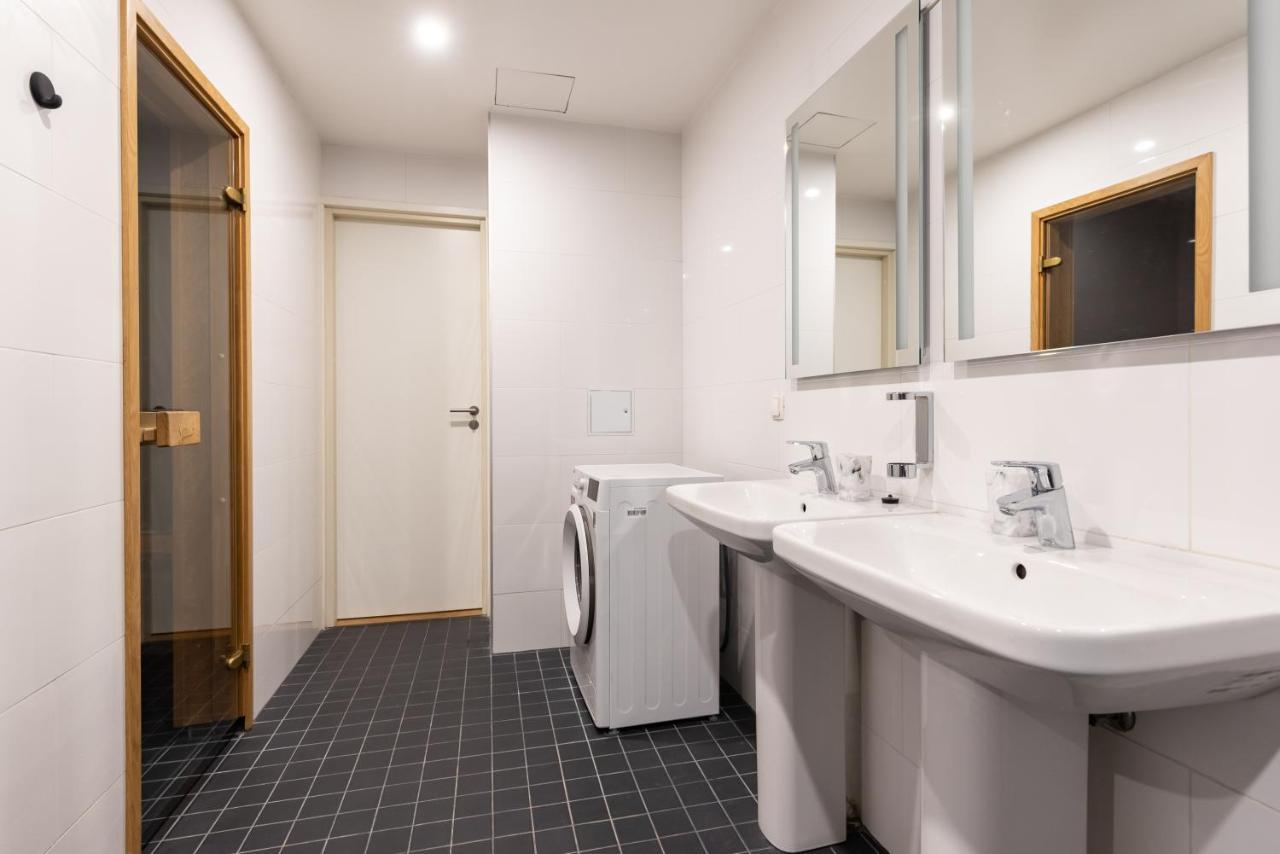 Stylish Apartment With Parking In Telliskivi Tallin Zewnętrze zdjęcie