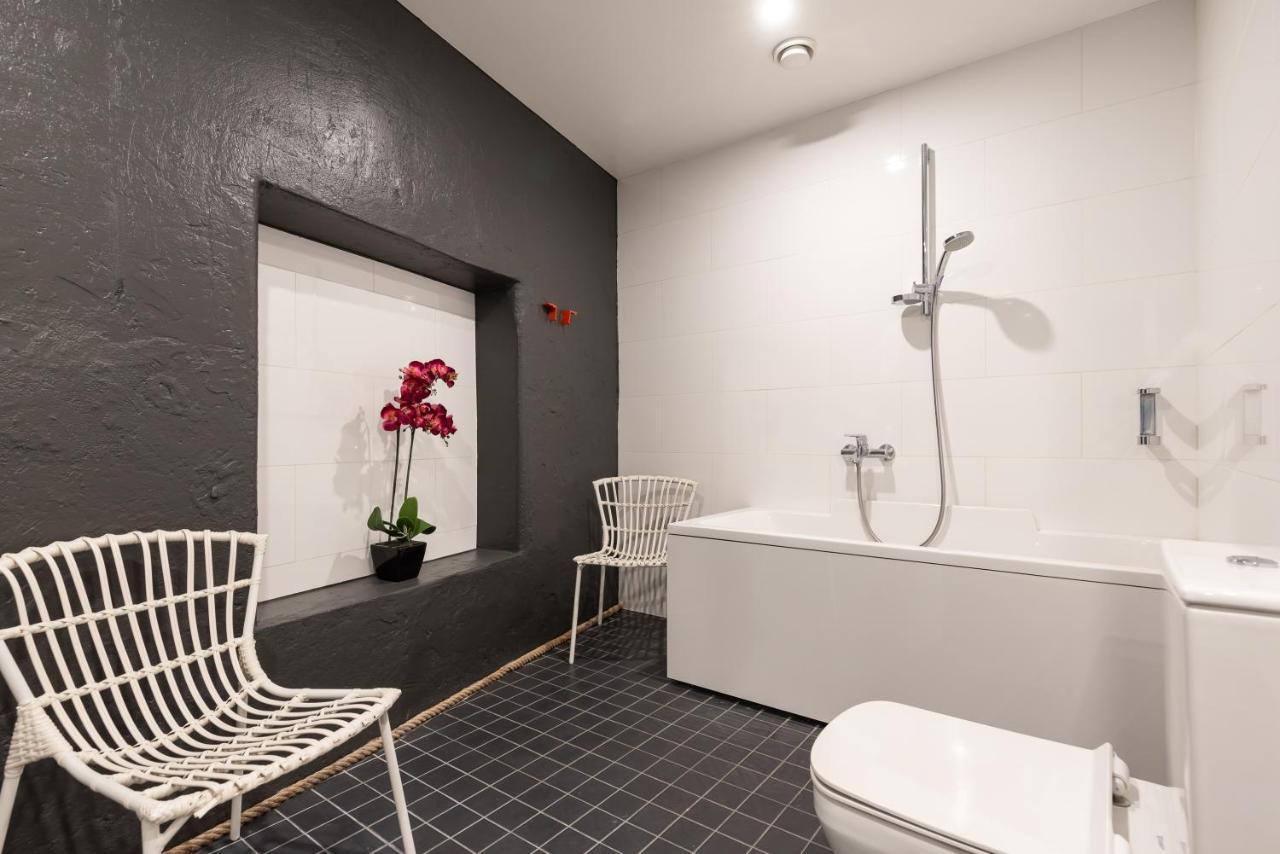 Stylish Apartment With Parking In Telliskivi Tallin Zewnętrze zdjęcie