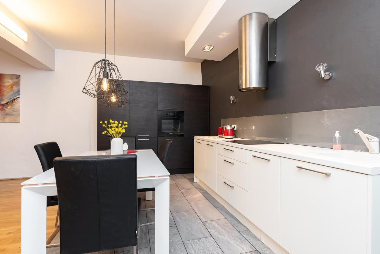 Stylish Apartment With Parking In Telliskivi Tallin Zewnętrze zdjęcie