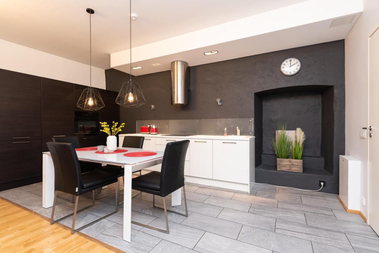 Stylish Apartment With Parking In Telliskivi Tallin Zewnętrze zdjęcie